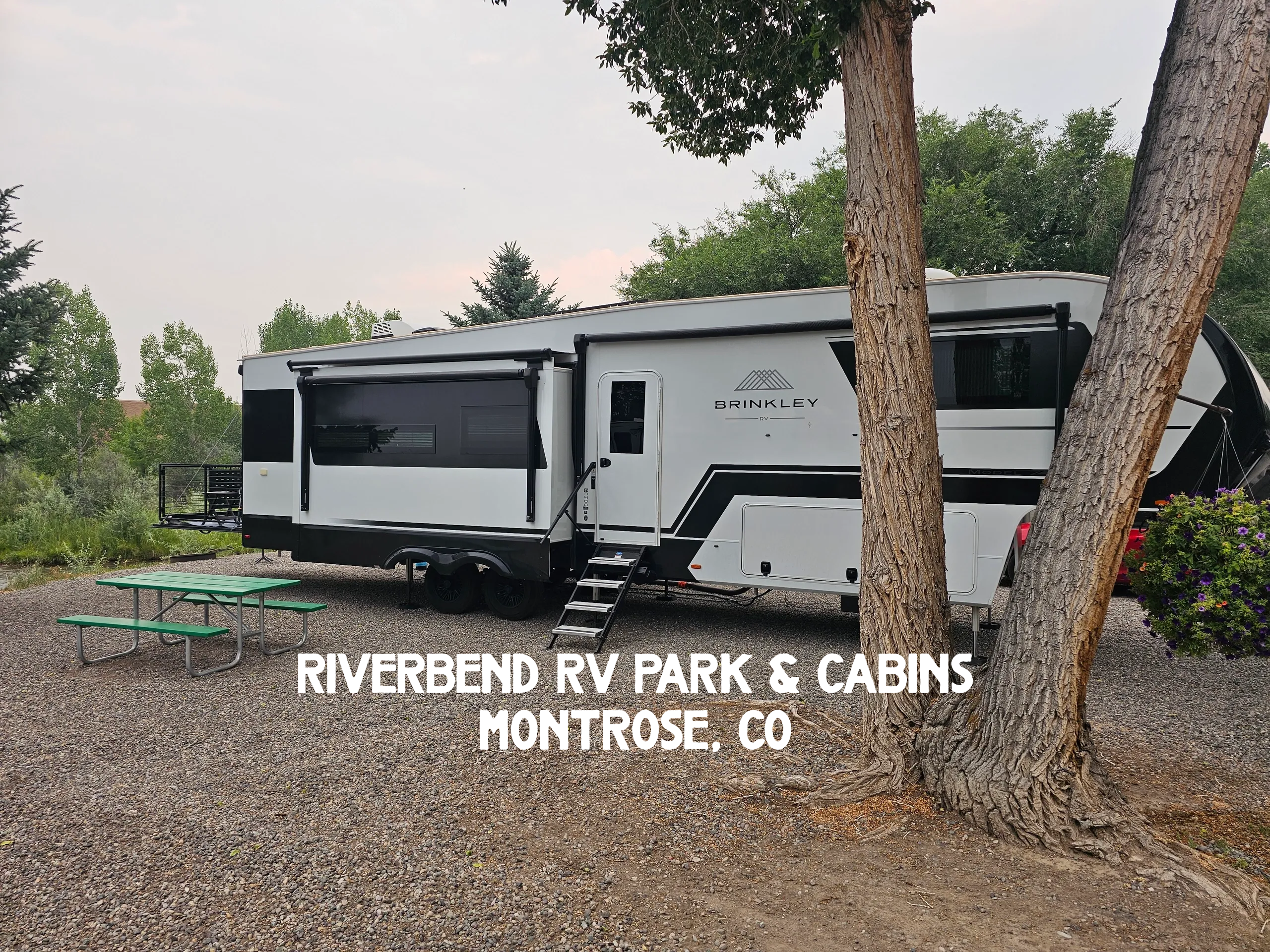 Riverbend RV Park & Cabins